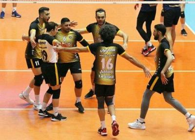 سپاهان با پیروزی در بازی بزرگ هفته صدر را حفظ کرد