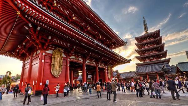 گشت و گذاری رایگان بناهای باستانی و شهر توکیو